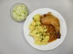 Pečené kuře na leču, brambory, salát